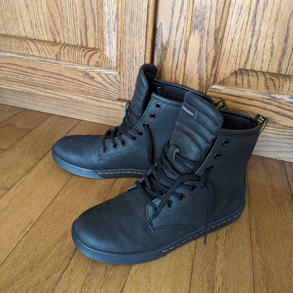 Dr. Martens Sheridan women's size 8